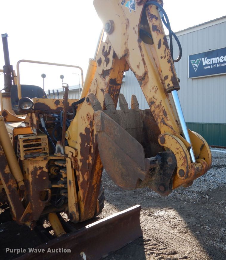 image for item FU9052 2000 Vermeer V5800 trencher
