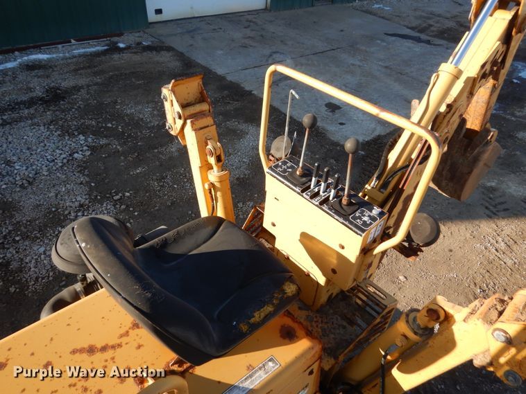 image for item FU9052 2000 Vermeer V5800 trencher