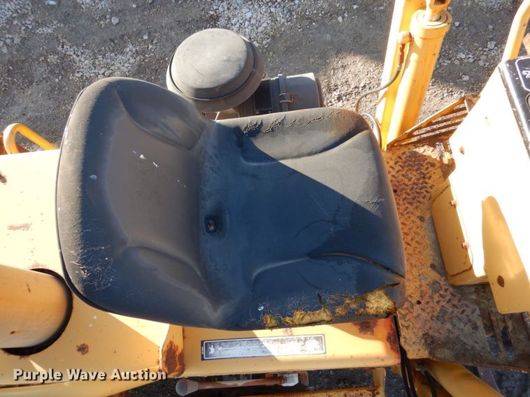 image for item FU9052 2000 Vermeer V5800 trencher