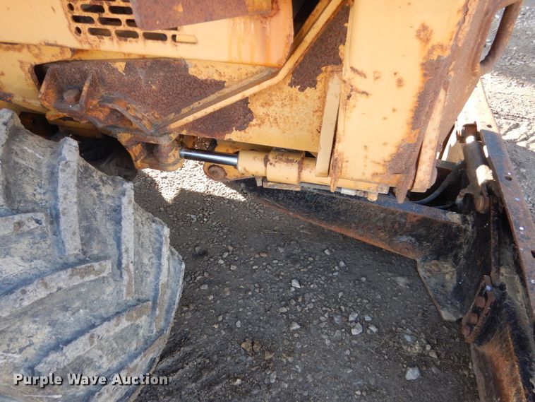 image for item FU9052 2000 Vermeer V5800 trencher