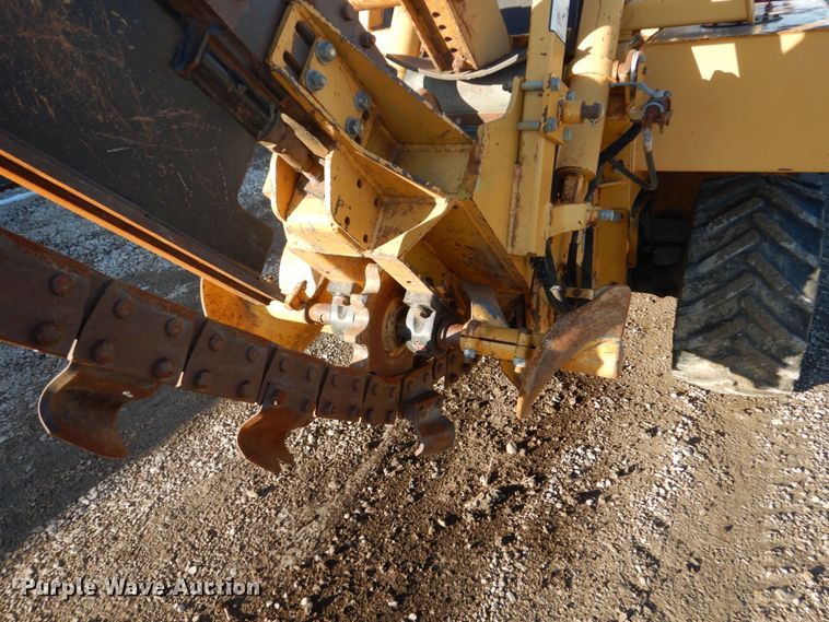 image for item FU9052 2000 Vermeer V5800 trencher