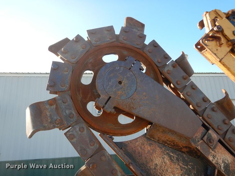 image for item FU9052 2000 Vermeer V5800 trencher