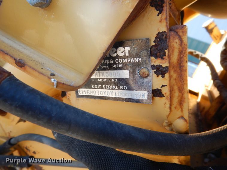 image for item FU9052 2000 Vermeer V5800 trencher