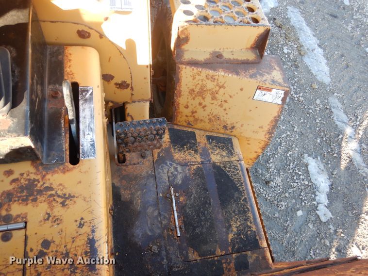 image for item FU9052 2000 Vermeer V5800 trencher