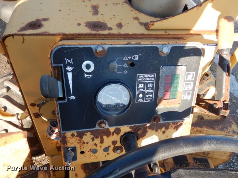 image for item FU9052 2000 Vermeer V5800 trencher