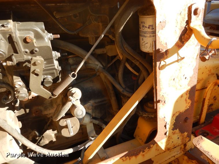 image for item FU9052 2000 Vermeer V5800 trencher