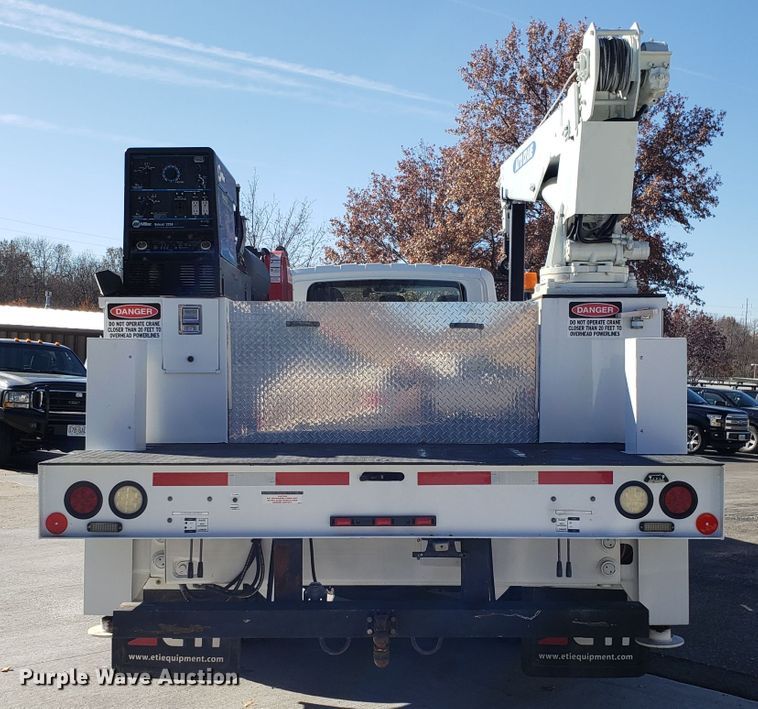 image for item FW9571 2013 International 4300 service truck with crane