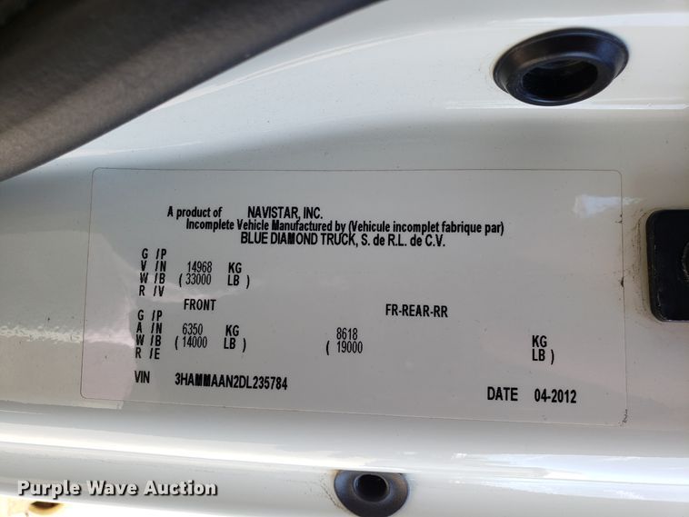 image for item FW9571 2013 International 4300 service truck with crane