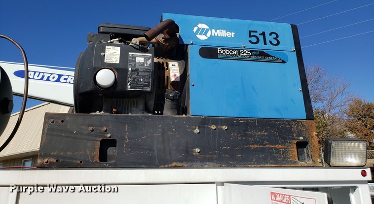 image for item FW9571 2013 International 4300 service truck with crane