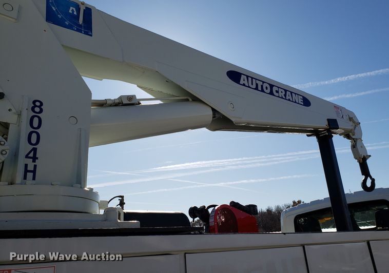 image for item FW9571 2013 International 4300 service truck with crane