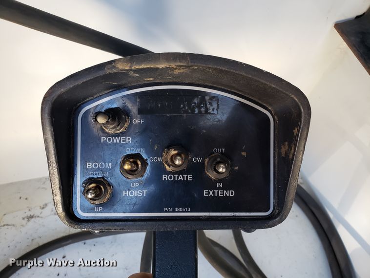 image for item FW9571 2013 International 4300 service truck with crane