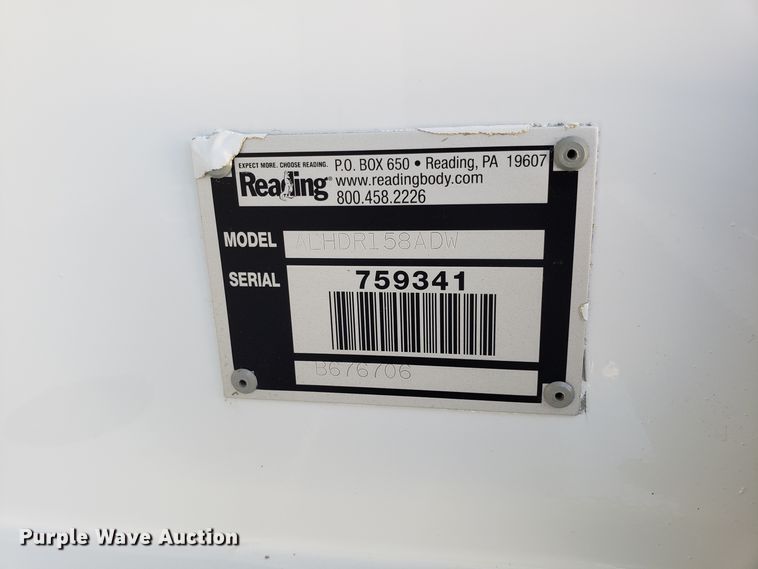 image for item FW9571 2013 International 4300 service truck with crane