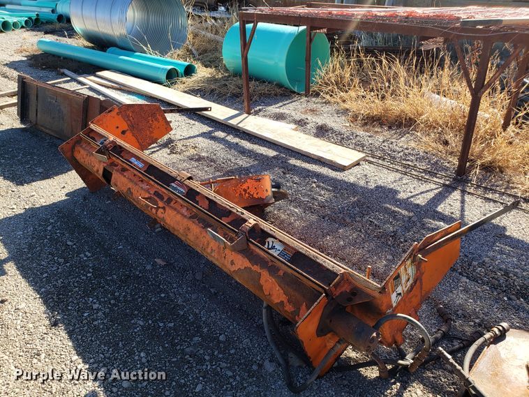 image for item FW9576 Henderson tailgate speader