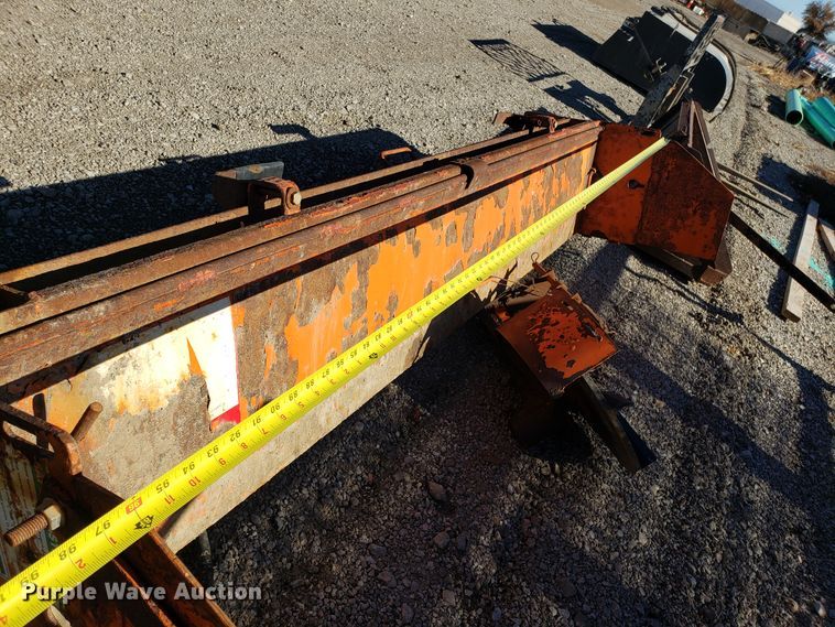 image for item FW9576 Henderson tailgate speader