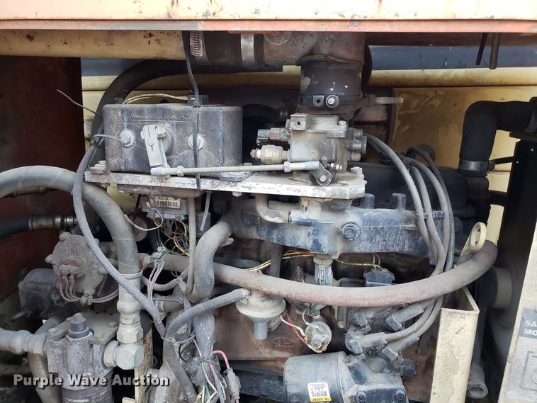 image for item GA9299 1996 JLG 33RTS scissor lift