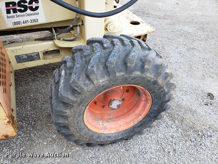 image for item GA9299 1996 JLG 33RTS scissor lift