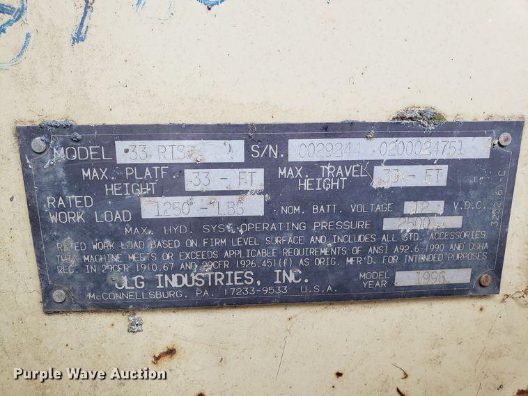 image for item GA9299 1996 JLG 33RTS scissor lift