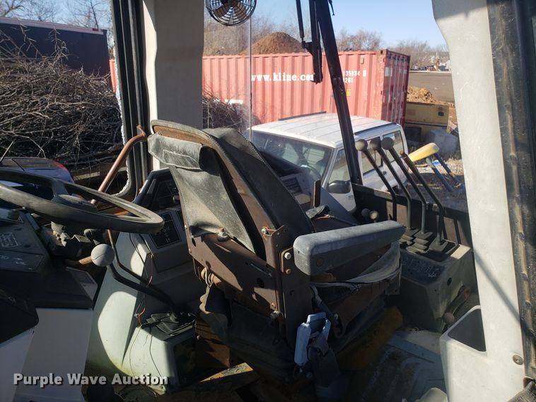 image for item GA9304 1993 Caterpillar 426B backhoe