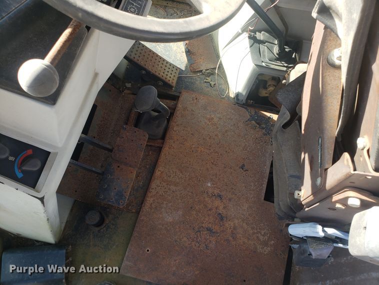 image for item GA9304 1993 Caterpillar 426B backhoe