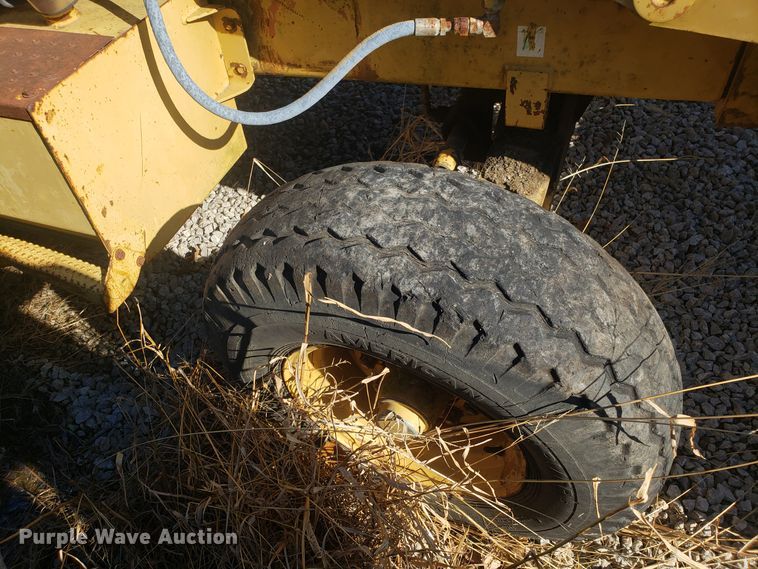 image for item GA9304 1993 Caterpillar 426B backhoe