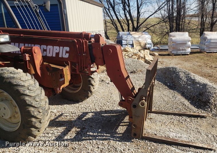 image for item GA9305 1998 Manitou MVT 1340L telehandler