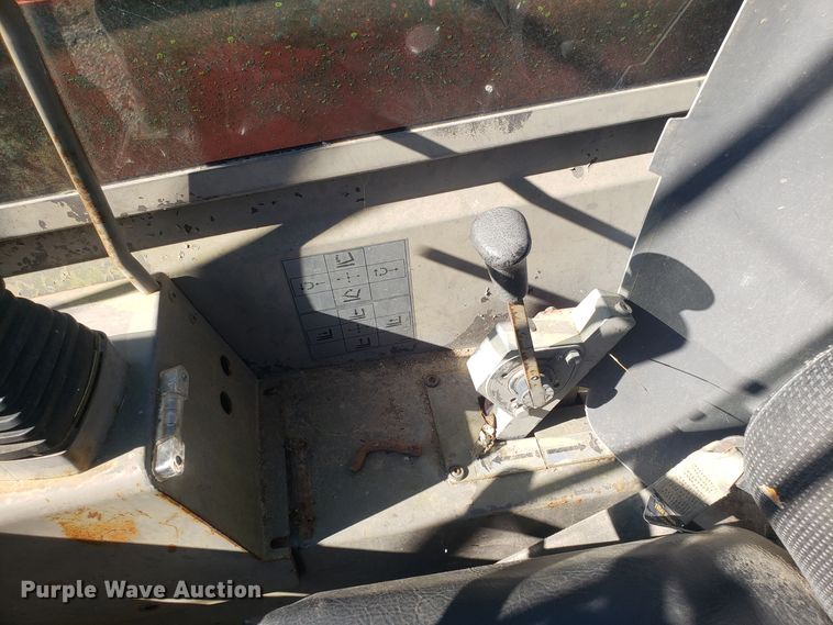 image for item GA9305 1998 Manitou MVT 1340L telehandler