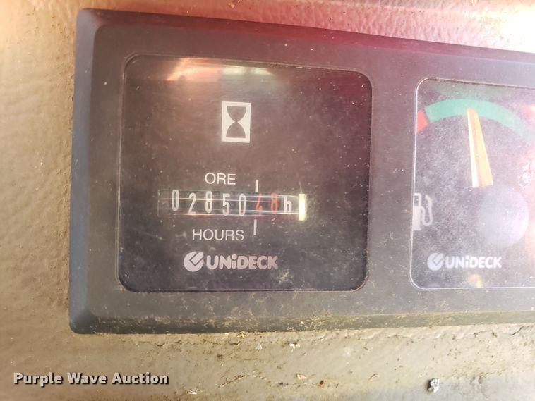 image for item GA9305 1998 Manitou MVT 1340L telehandler