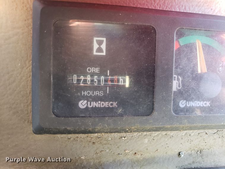 image for item GA9305 1998 Manitou MVT 1340L telehandler