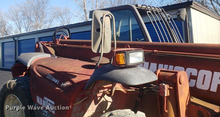 image for item GA9305 1998 Manitou MVT 1340L telehandler