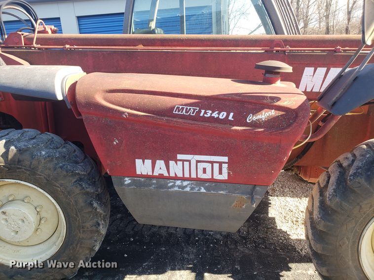 image for item GA9305 1998 Manitou MVT 1340L telehandler