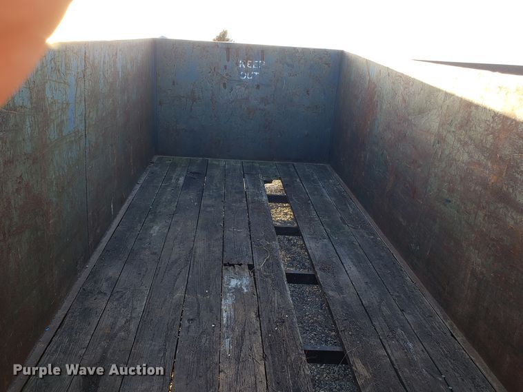 image for item GA9308 Roll off container