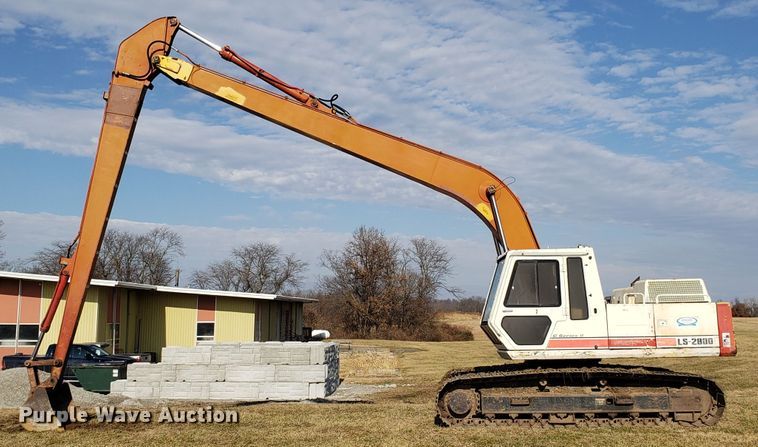 image for item GA9321 1981 Link Belt LS-2800 long reach excavator