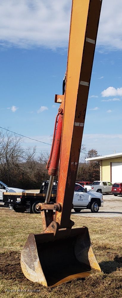 image for item GA9321 1981 Link Belt LS-2800 long reach excavator