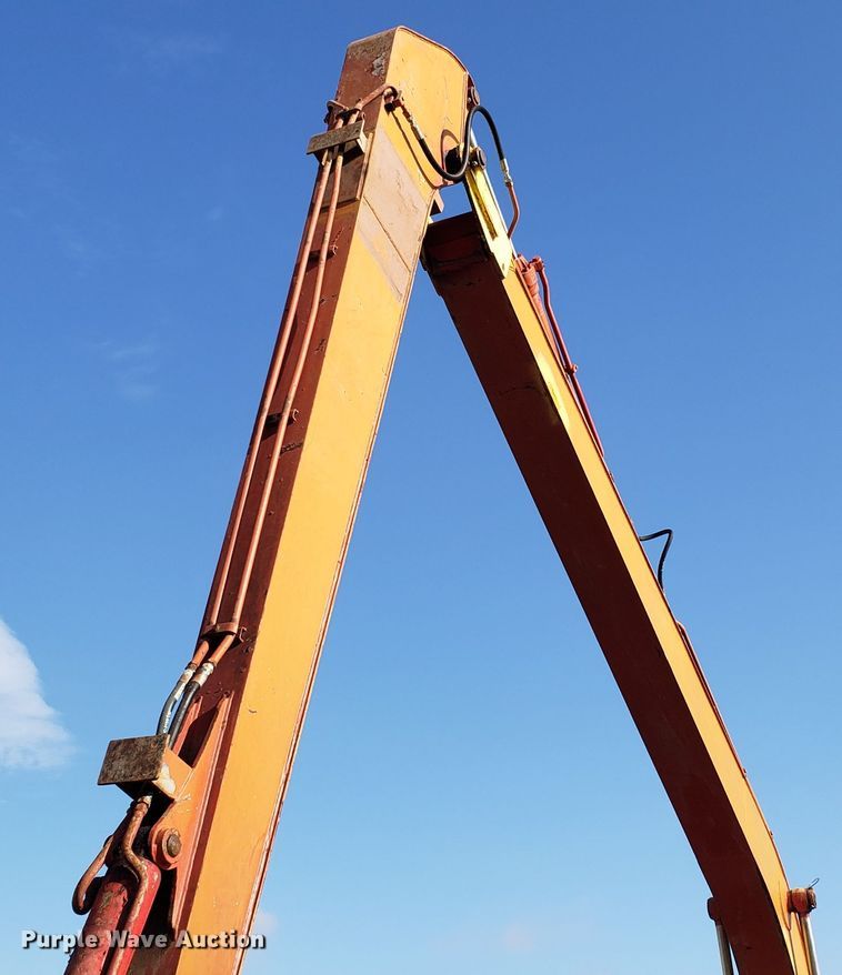 image for item GA9321 1981 Link Belt LS-2800 long reach excavator