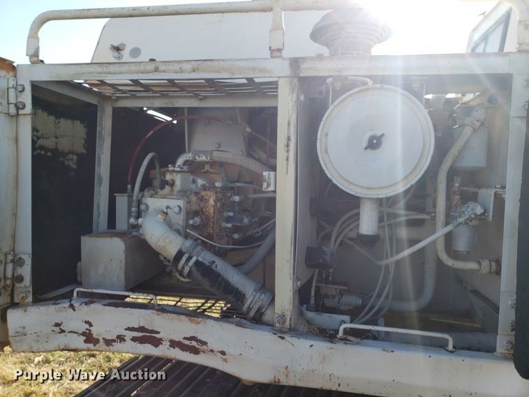 image for item GA9321 1981 Link Belt LS-2800 long reach excavator