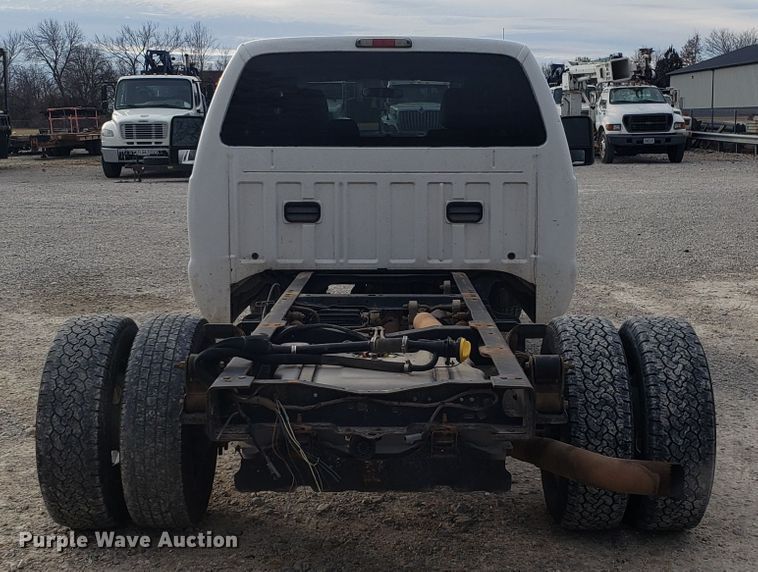 image for item GA9353 2011 Ford F350 Super Duty SuperCab pickup truck chassis