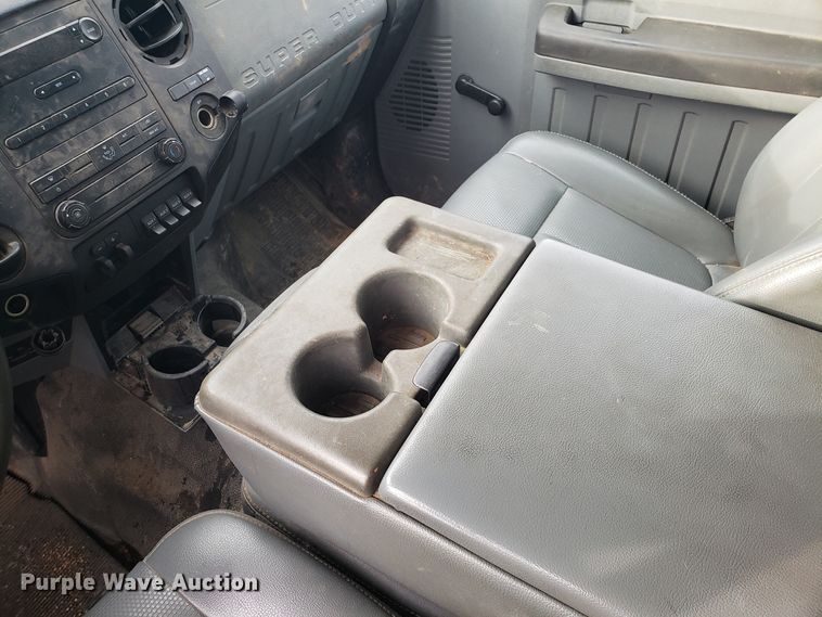 image for item GA9353 2011 Ford F350 Super Duty SuperCab pickup truck chassis