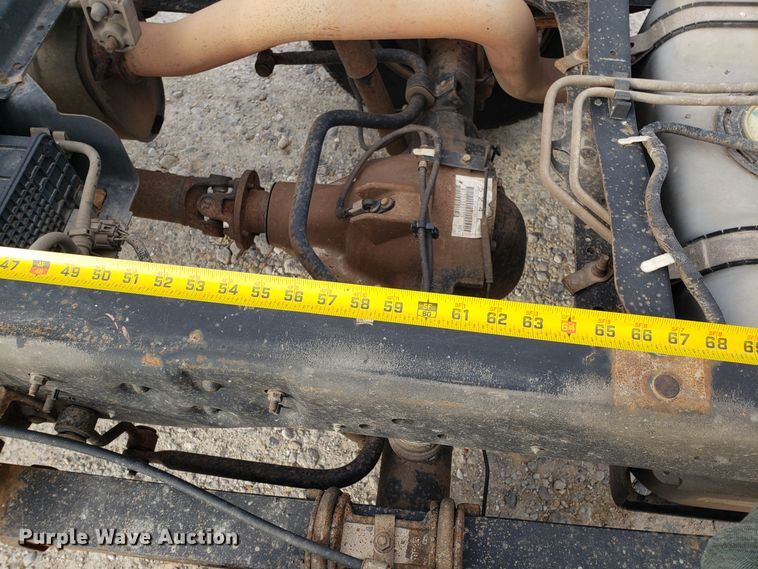 image for item GA9353 2011 Ford F350 Super Duty SuperCab pickup truck chassis