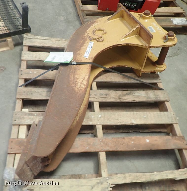 CP rail road cribbing bucket in Wichita, KS Item GA9931 sold Purple