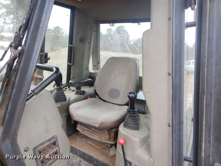 image for item GB9529 Case 1850K dozer