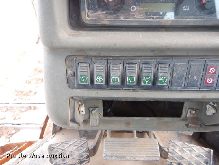 image for item GB9529 Case 1850K dozer