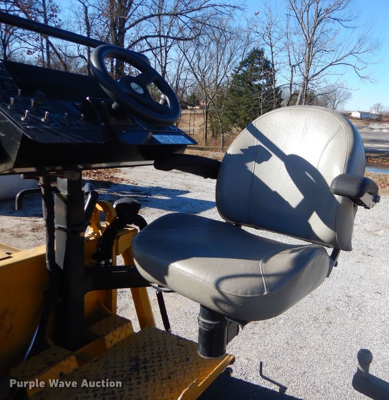 image for item GB9541 Weiler P385 paver