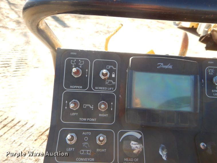 image for item GB9541 Weiler P385 paver