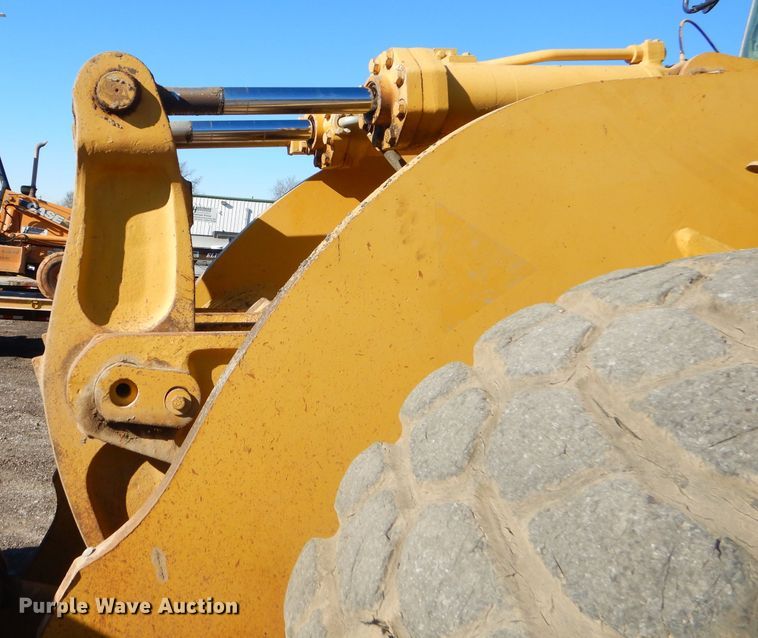 image for item GB9543 1998 Caterpillar 980G wheel loader
