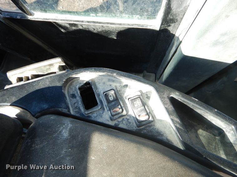 image for item GB9544 2004 Caterpillar 980G wheel loader