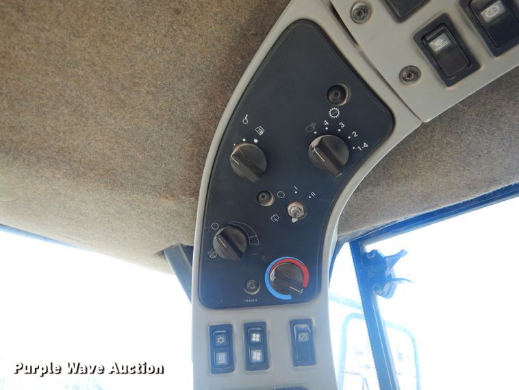 image for item GB9544 2004 Caterpillar 980G wheel loader