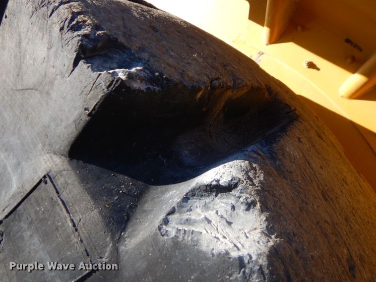 image for item GB9544 2004 Caterpillar 980G wheel loader