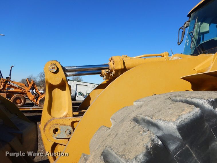 image for item GB9544 2004 Caterpillar 980G wheel loader
