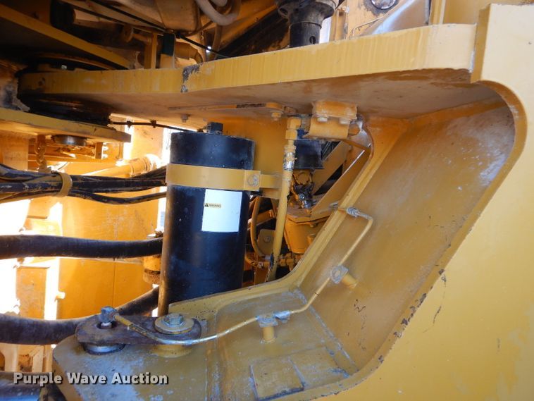 image for item GB9544 2004 Caterpillar 980G wheel loader