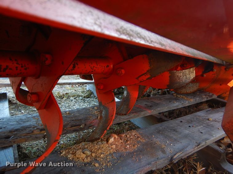 image for item GB9547 Kuhn EL32 tiller